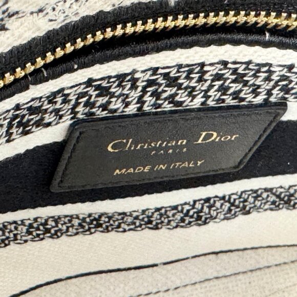 Christian Dior  Lady D-Lite Medium Embroidered Zodiac Toile De Jouy Shoulder Bag - Picture 13 of 13